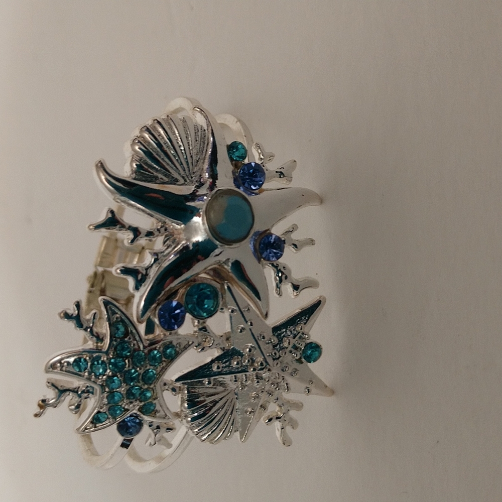 Sliver Bracelet w/Beachy Theme in Blue and Green